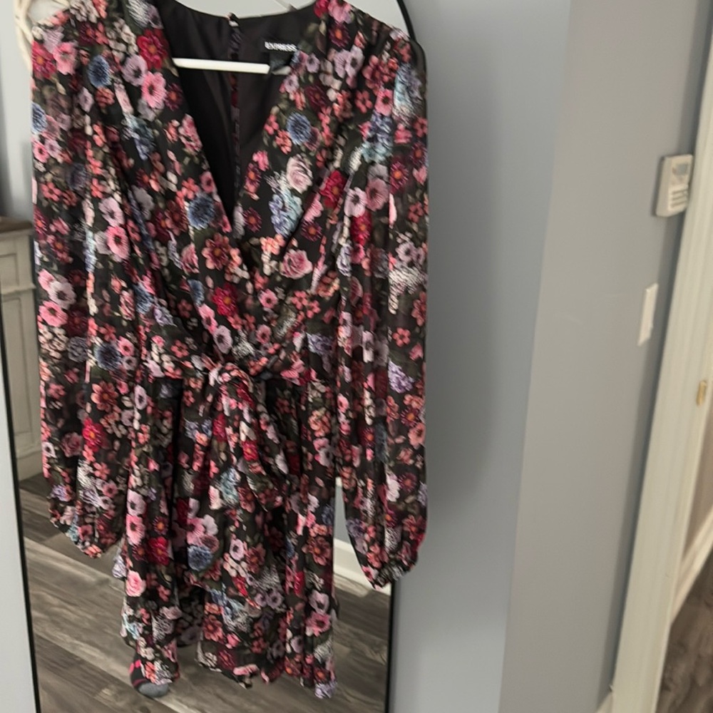 Express floral long sleeve romper